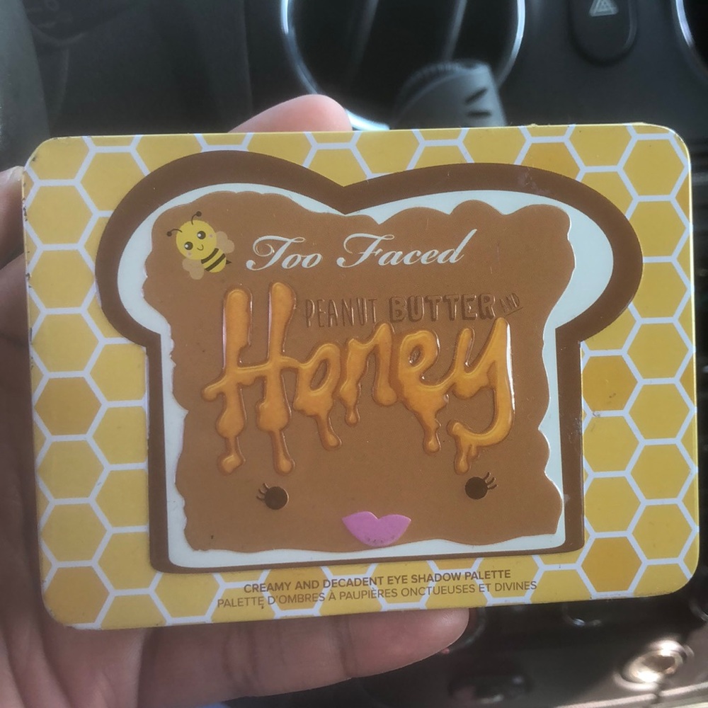 Too Faced Peanut Butter and Honey palette